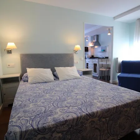 Muelle Del Rey Apartment *